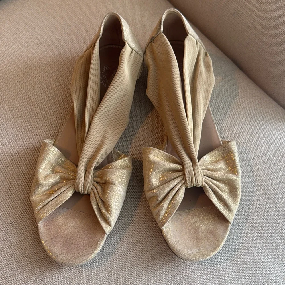 Donald Pliner Champagne‎ Gold Sandals